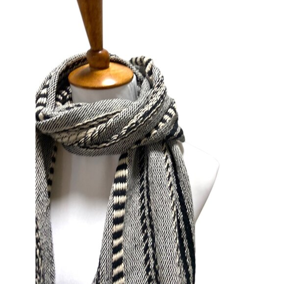 Design Imports Tribal Scarf Cream/Black One Size - Picture 8 of 14